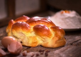 Allerheiligen Striezel 500g (ohne Rosinen,ohne Hagelzucker)